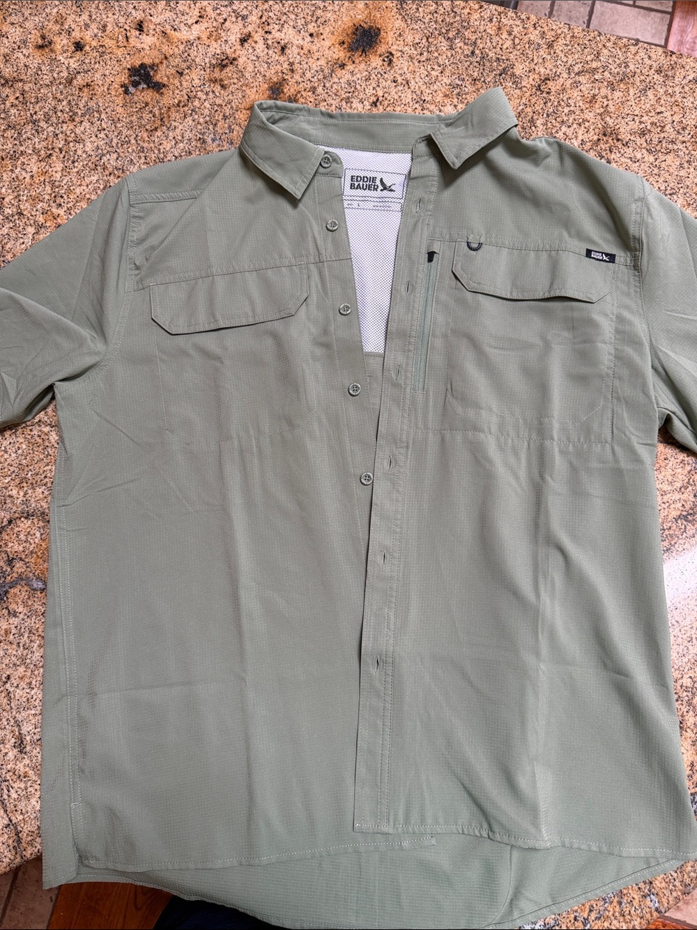 Eddie Bauer Short-Sleeve Ventilation Shirt in Sage